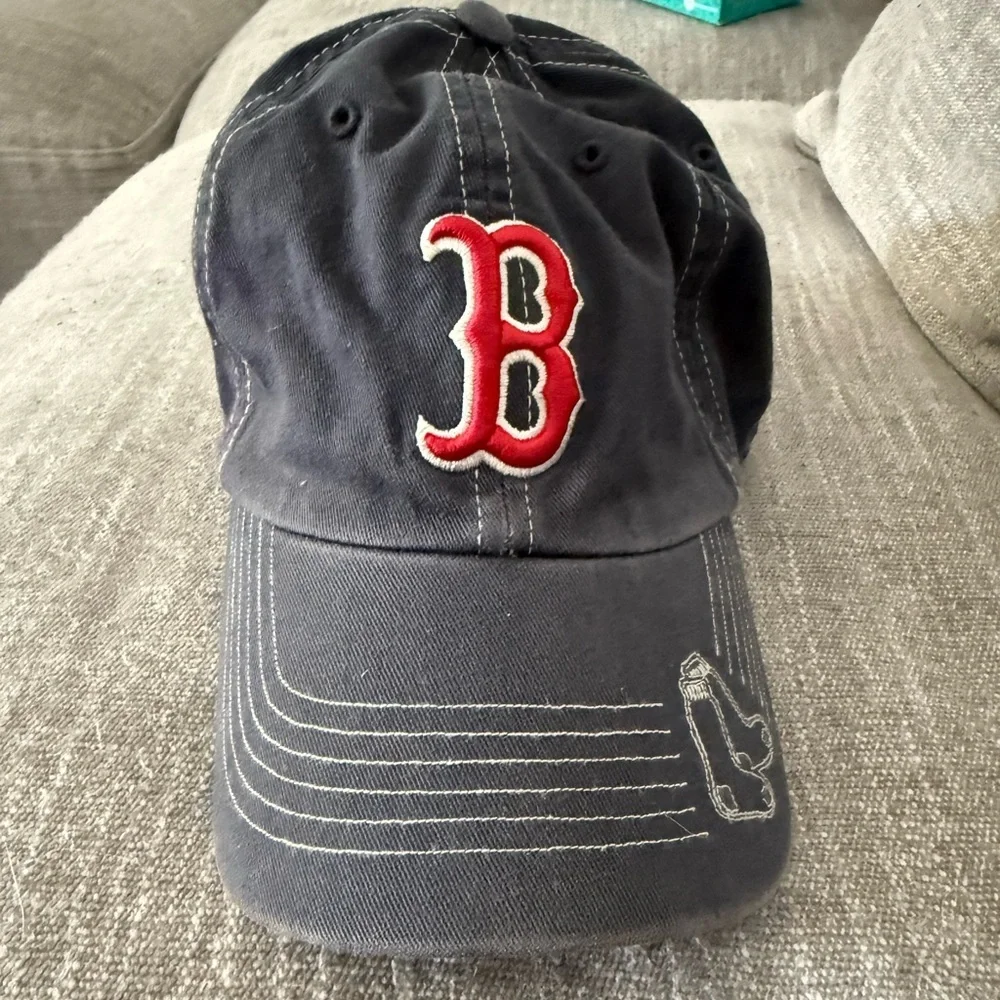 Boston Red Sox Genuine Merchandise Navy Blue Baseball Hat